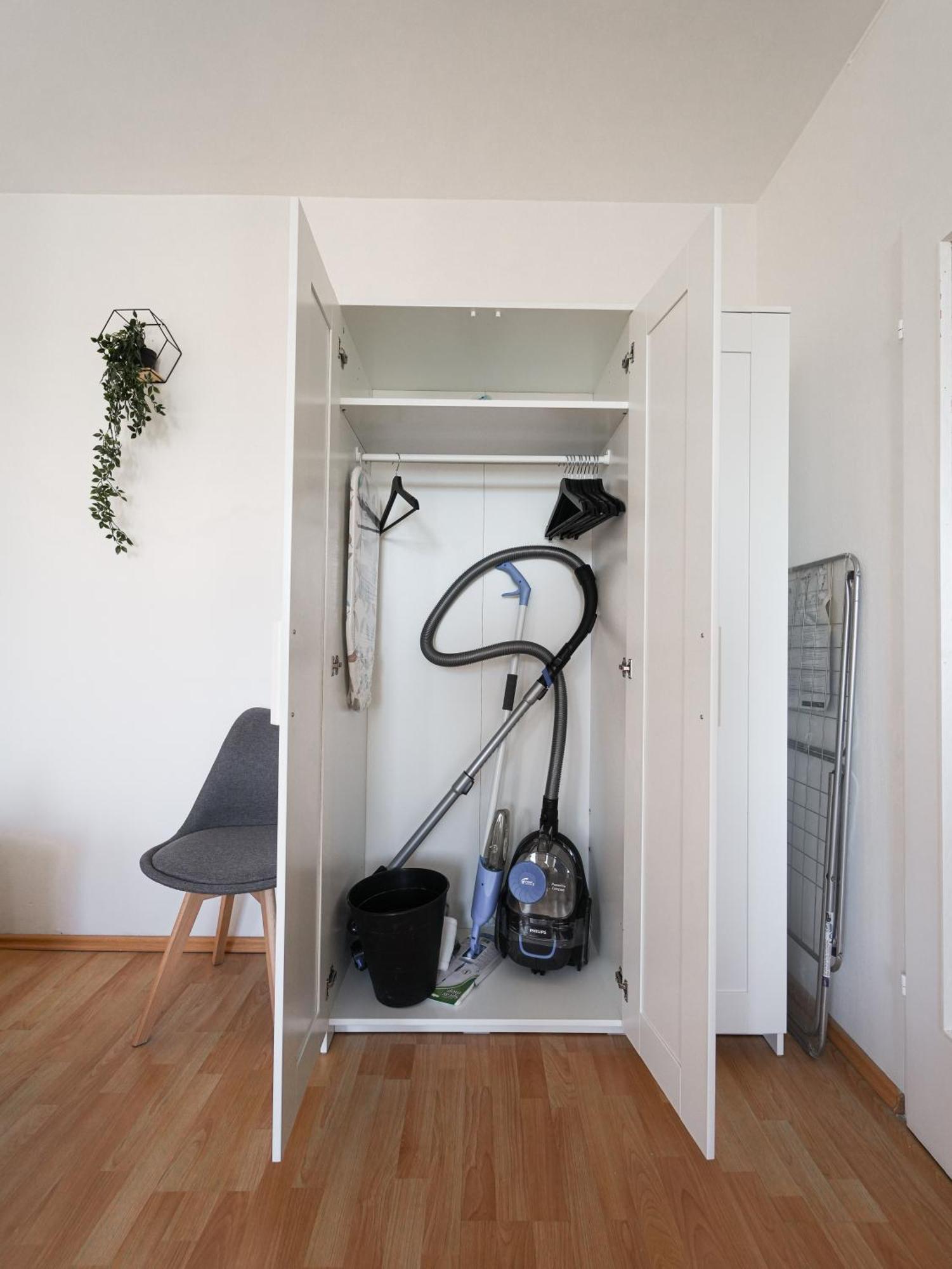 Spacious Apartments With View & Free Parking Wiener Neustadt Exterior foto