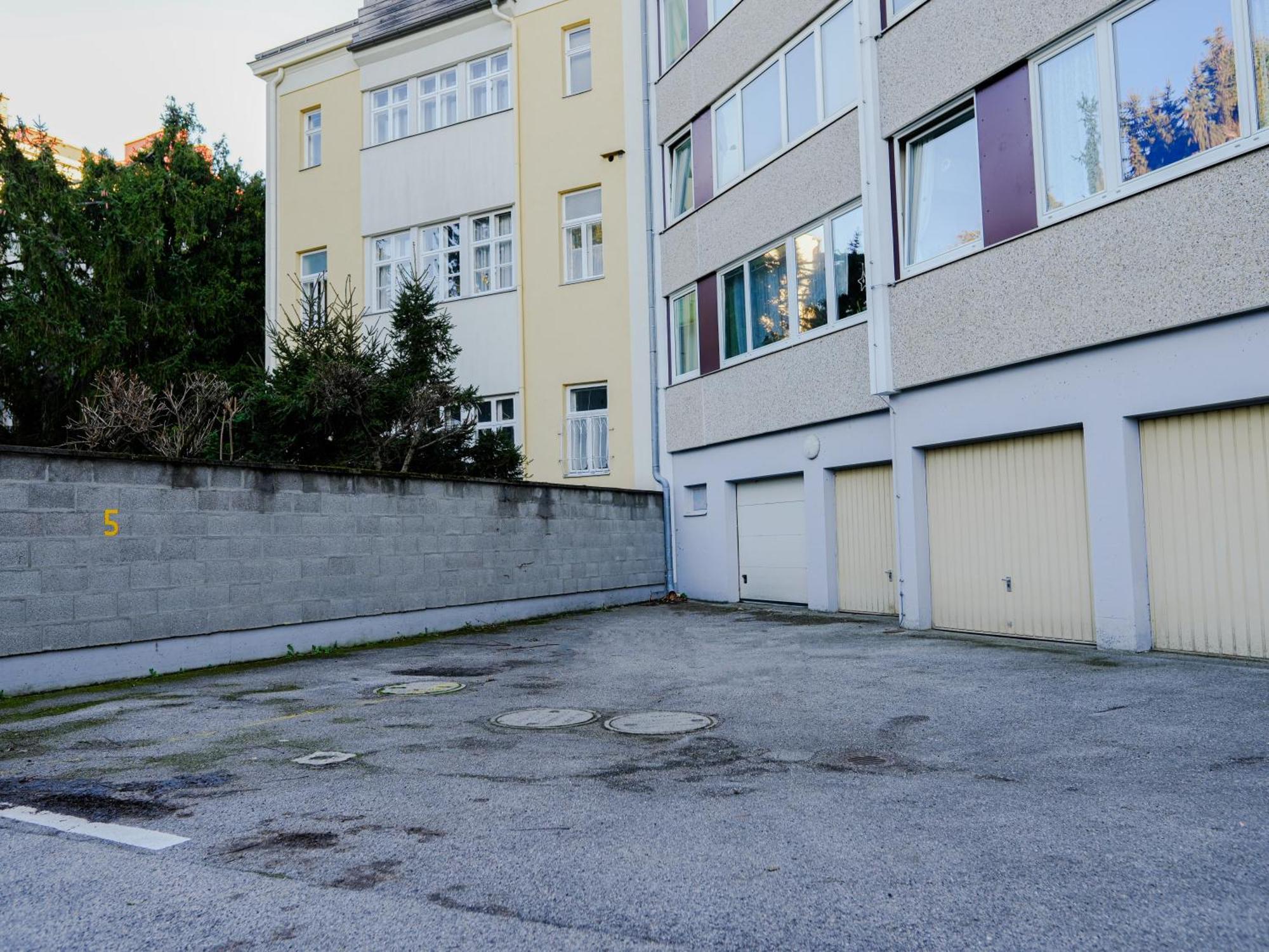 Spacious Apartments With View & Free Parking Wiener Neustadt Exterior foto