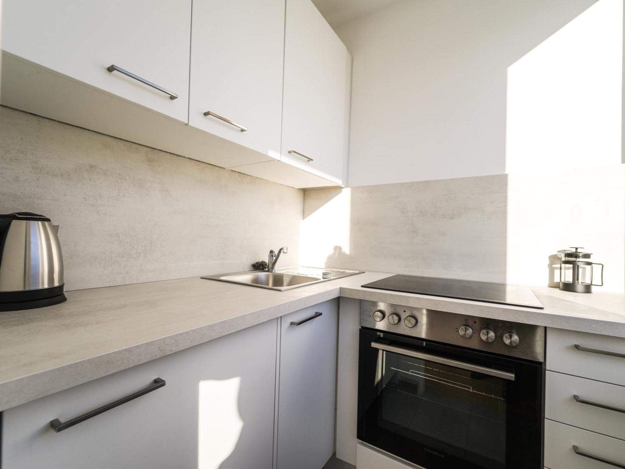 Spacious Apartments With View & Free Parking Wiener Neustadt Exterior foto