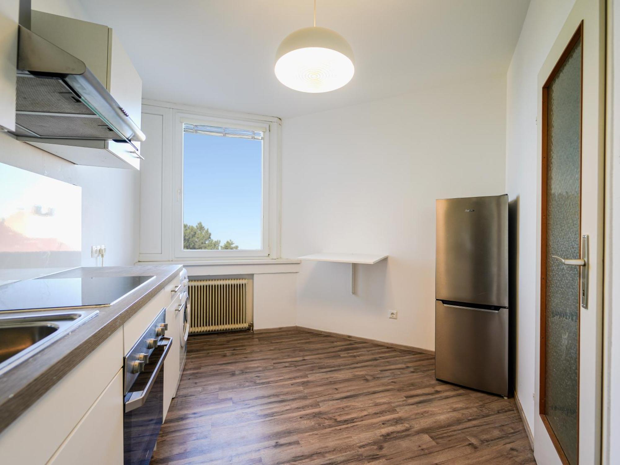 Spacious Apartments With View & Free Parking Wiener Neustadt Exterior foto